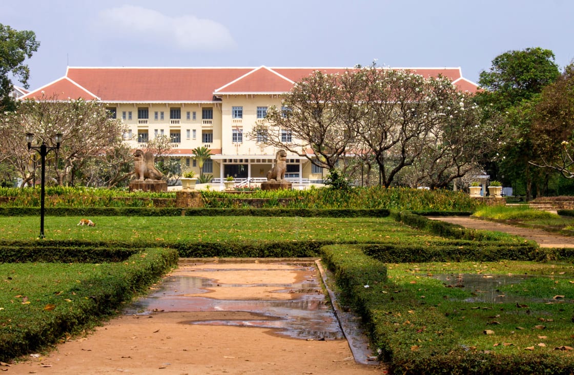 family hotel in angkor wat