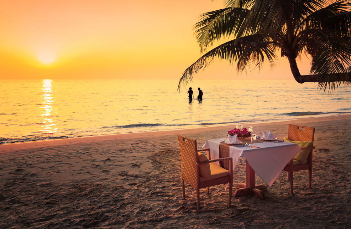 dinner at the beach