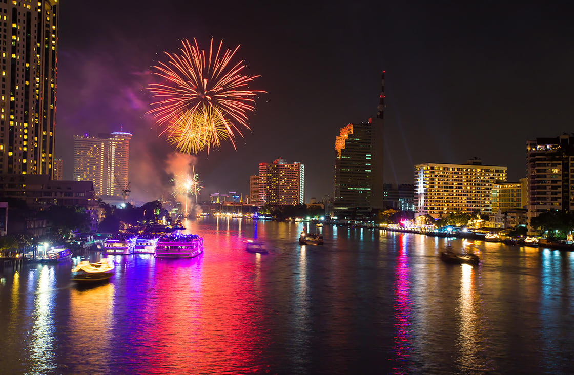 Firework,At,Chao,Phraya,River,In,Countdown,Celebration,Party,2016Firework,At,Chao,Phraya,River New Year Celebration,