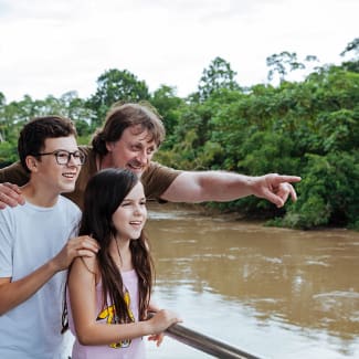 Caiman Spotting Ecuador