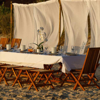 Table set up for the beach dinner