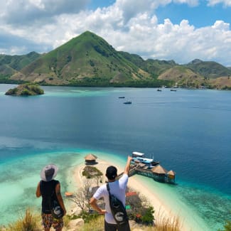 People watching Kelor Island