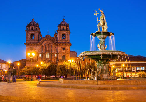 Plaza,De,Armas,In,Cusco,At,Sunset.,Plaza,De,Armas