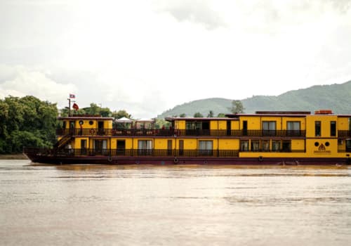 mekong river cruise in laos