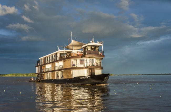 Zafiro cruise in the amazon