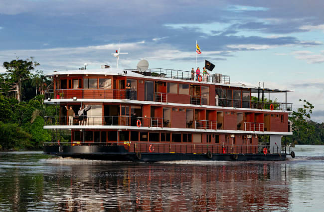 Amazon Rainforest Manatee cruise