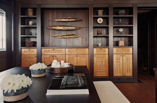 Table and shelves in the lounge