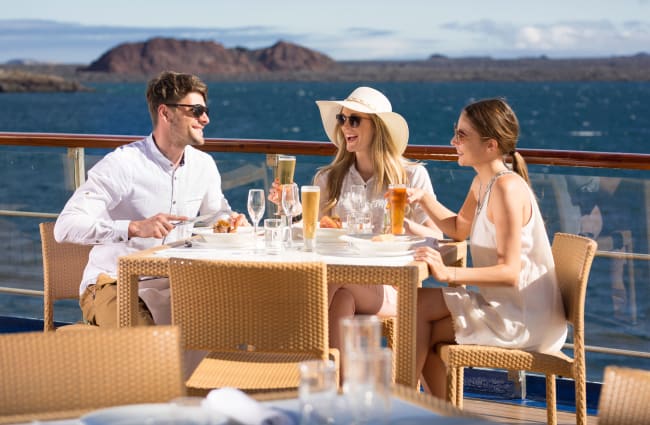 People having breakfast al fresco