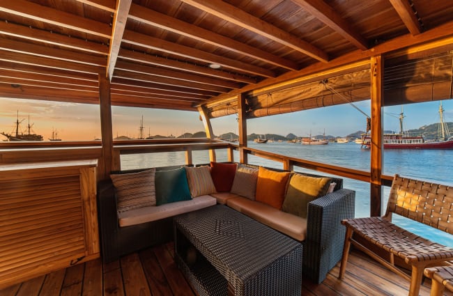 Sitting area on the deck