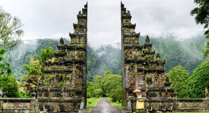 cruise line in indonesia