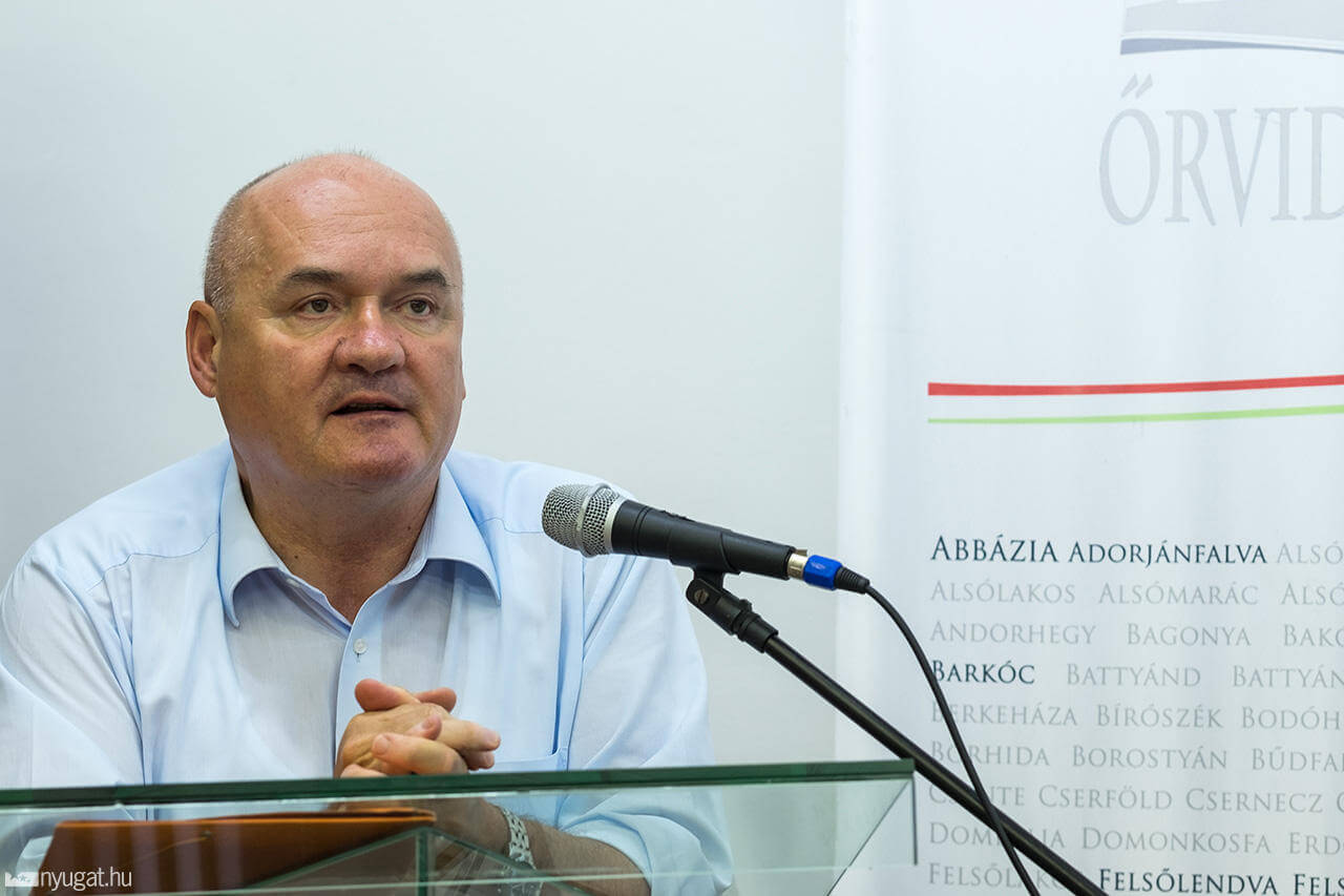 Hende Csaba Fotó: Garai Antal Atom - Gyilkos füst Szombathelyen! - ClimeNews Hende Csaba Fotó: Garai Antal Atom - Gyilkos füst Szombathelyen! - ClimeNews