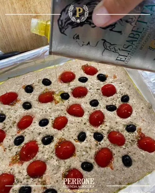 ペローネの ‘ビオ　エキストラバージンオリーブオイル　エリザベッタ’