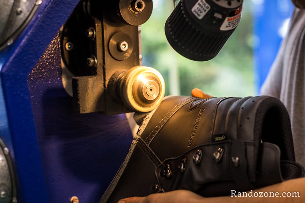 Voici comment Lowa fabrique vos chaussures de randonne / Photo _MG_6190