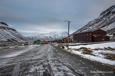 Randonne  Trollsteinen dans le Svalvard / Photo _MG_0944
