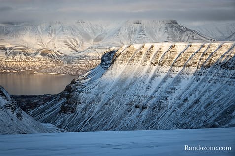 Randonne  Trollsteinen dans le Svalvard / Photo _MG_1723