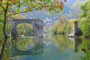 Eaux vives: Les Gorges du Tarn en Canoë Kayak Les Gorges du Tarn en Canoë Kayak