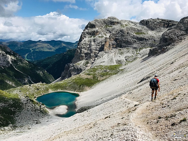 4 jours de trek dans les Dolomites 4 jours de trek en autonomie à travers les paysages escarpés des Dolomites