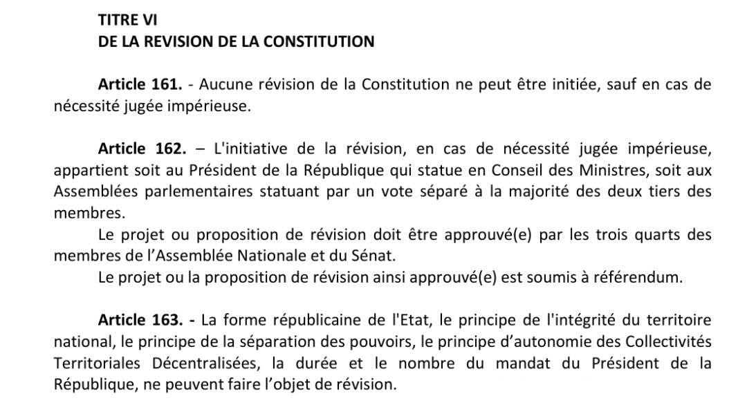 Changer de Constitution comme de chemise