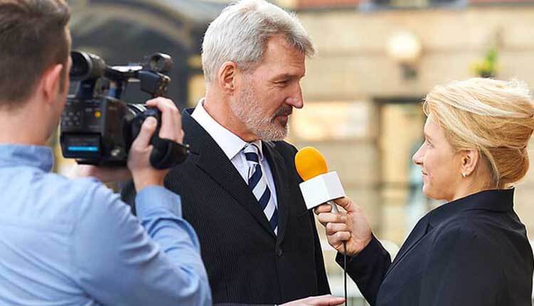 Damoe un nov lingua ontinuar payar custosi traductores