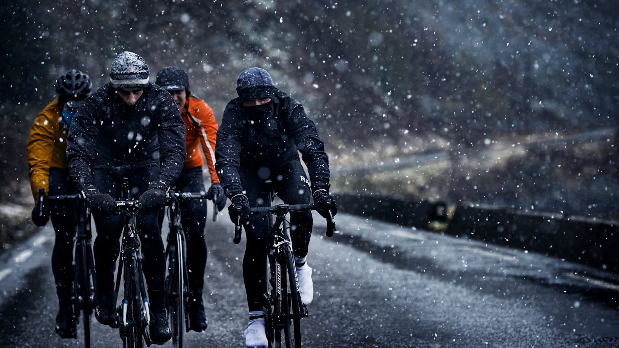 Calentadores para ciclismo: Manguitos, perneras y cubrezapatillas.