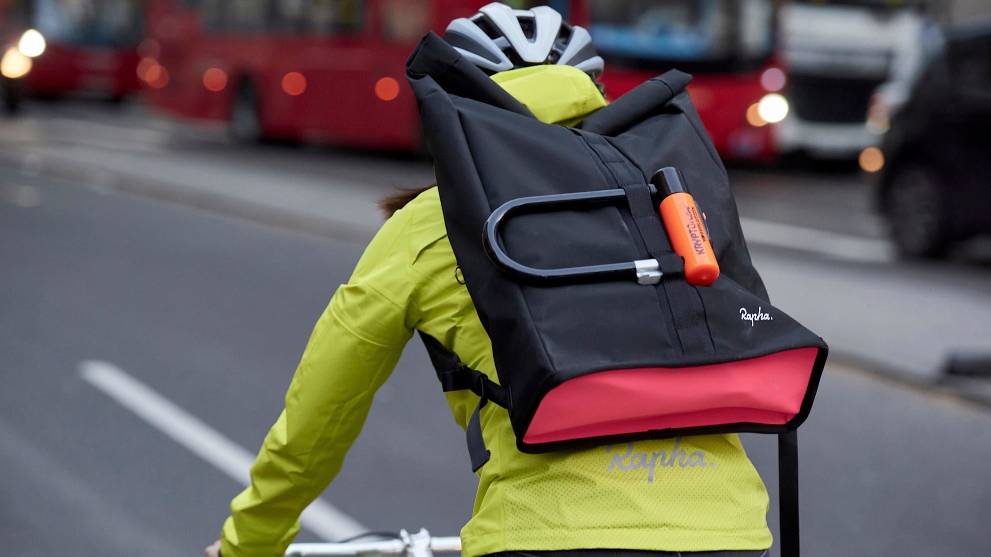 オンラインストア最安 週末限定値下げRapha ロールトップ バックパック