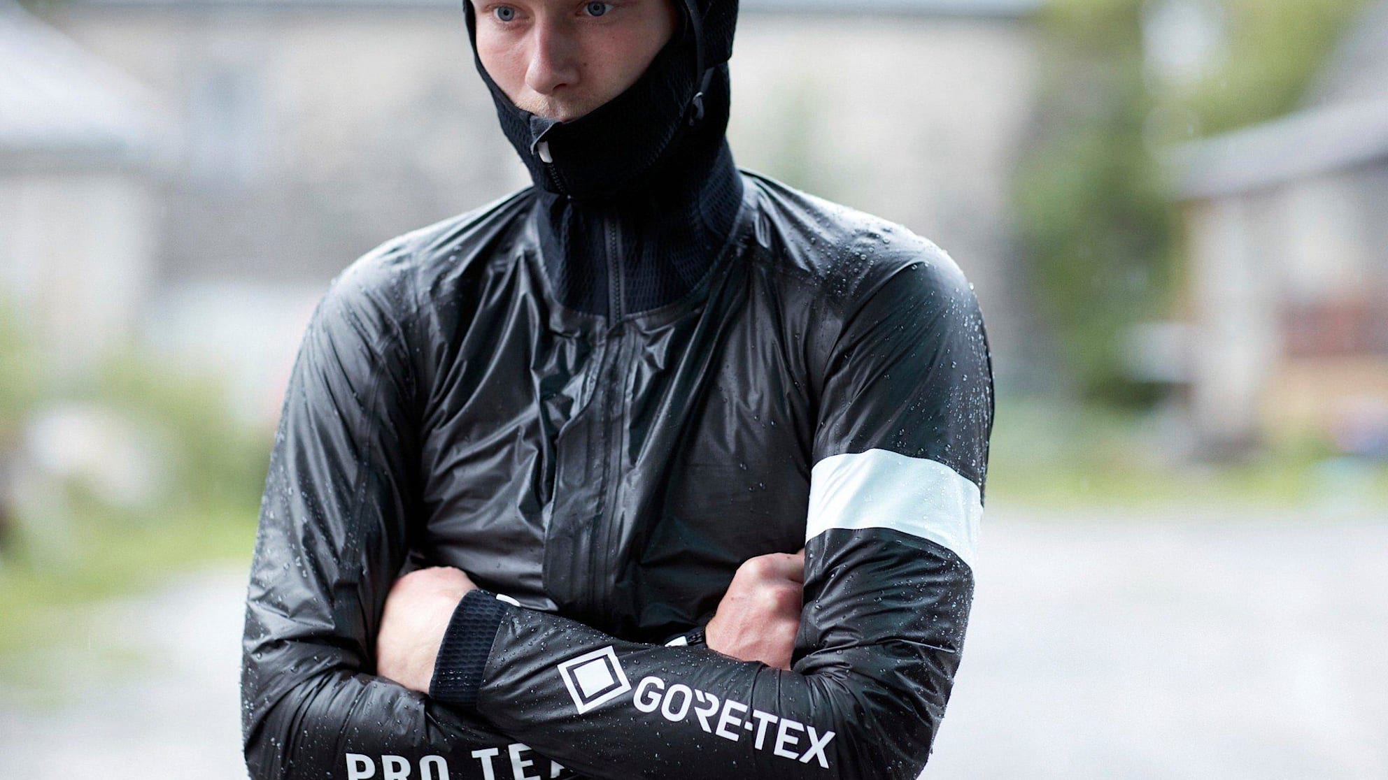 Men's Pro Team Insulated Gore-TEX Cycling Jacket | Rapha