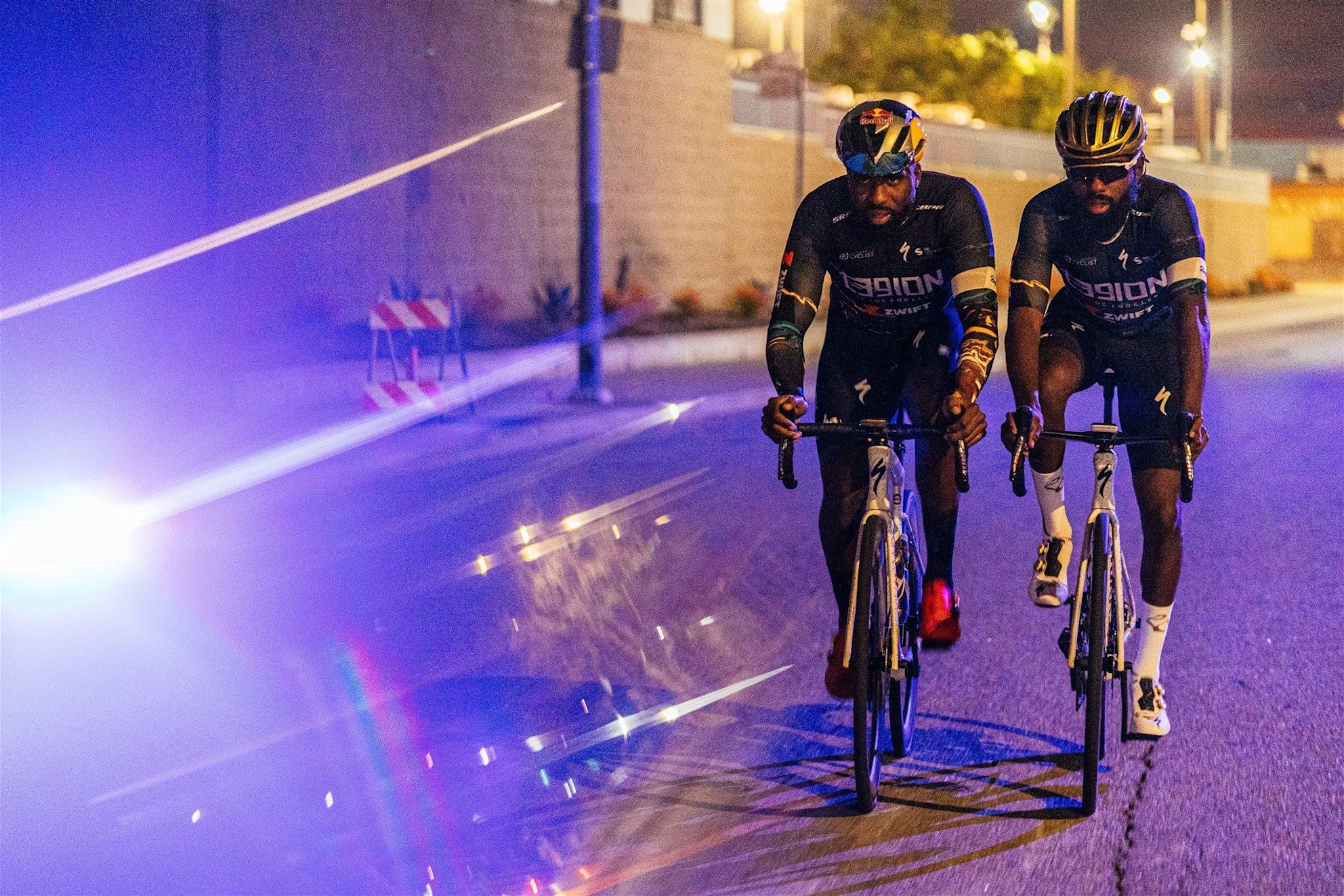  L39ION OF LOS ANGELES