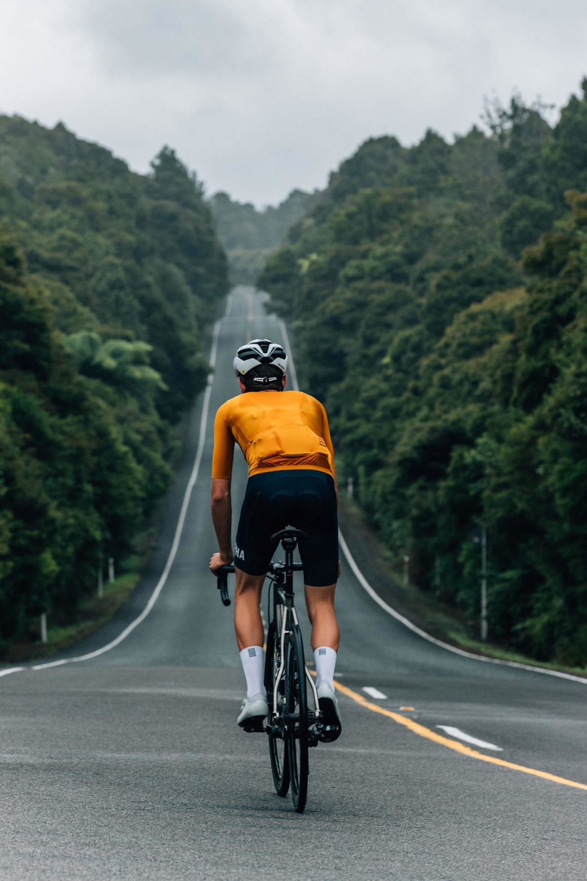 Radshorts Und Trägerhosen zum Radfahren im Sommer