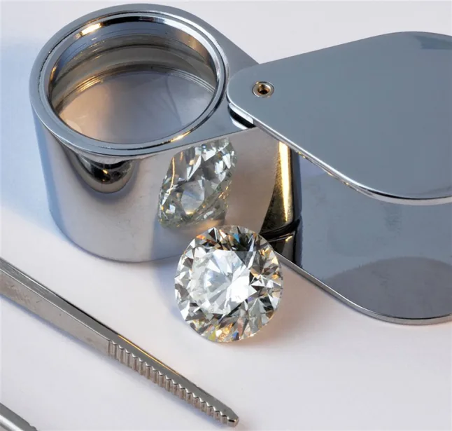 What's Better VS1 vs. VS2 Diamond Clarity?