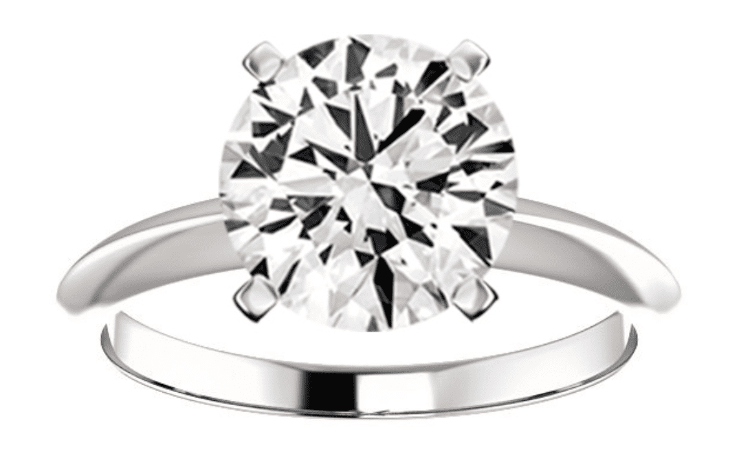 Round diamond in a solitaire ring 