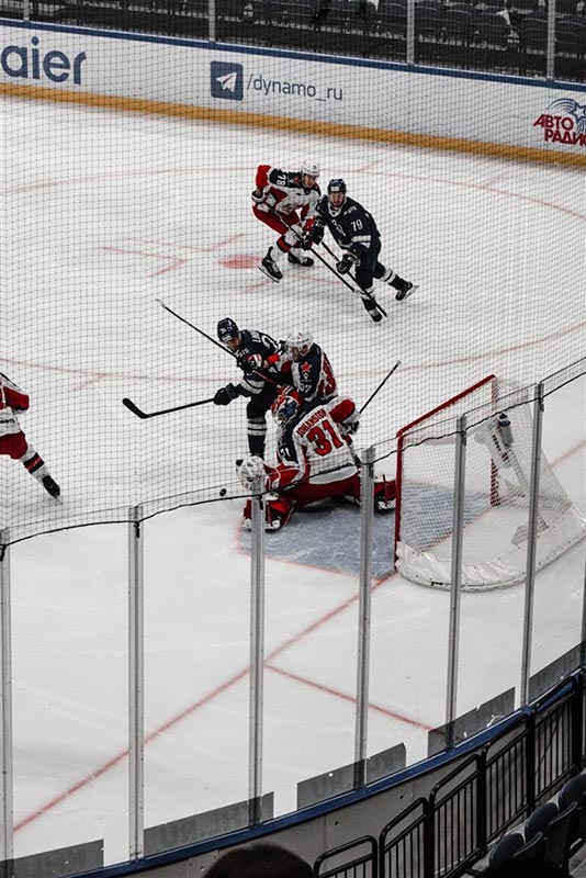 Image from the 1980 Winter Olympics ice hockey match between the USA and the Soviet Union