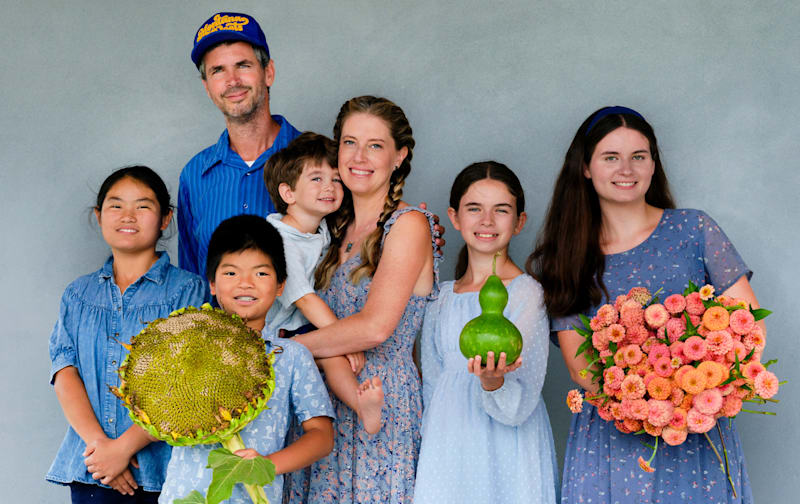 The Gettle family — Ella, Cyan, Jere, Emilee, Malia, Sasha, and Levi