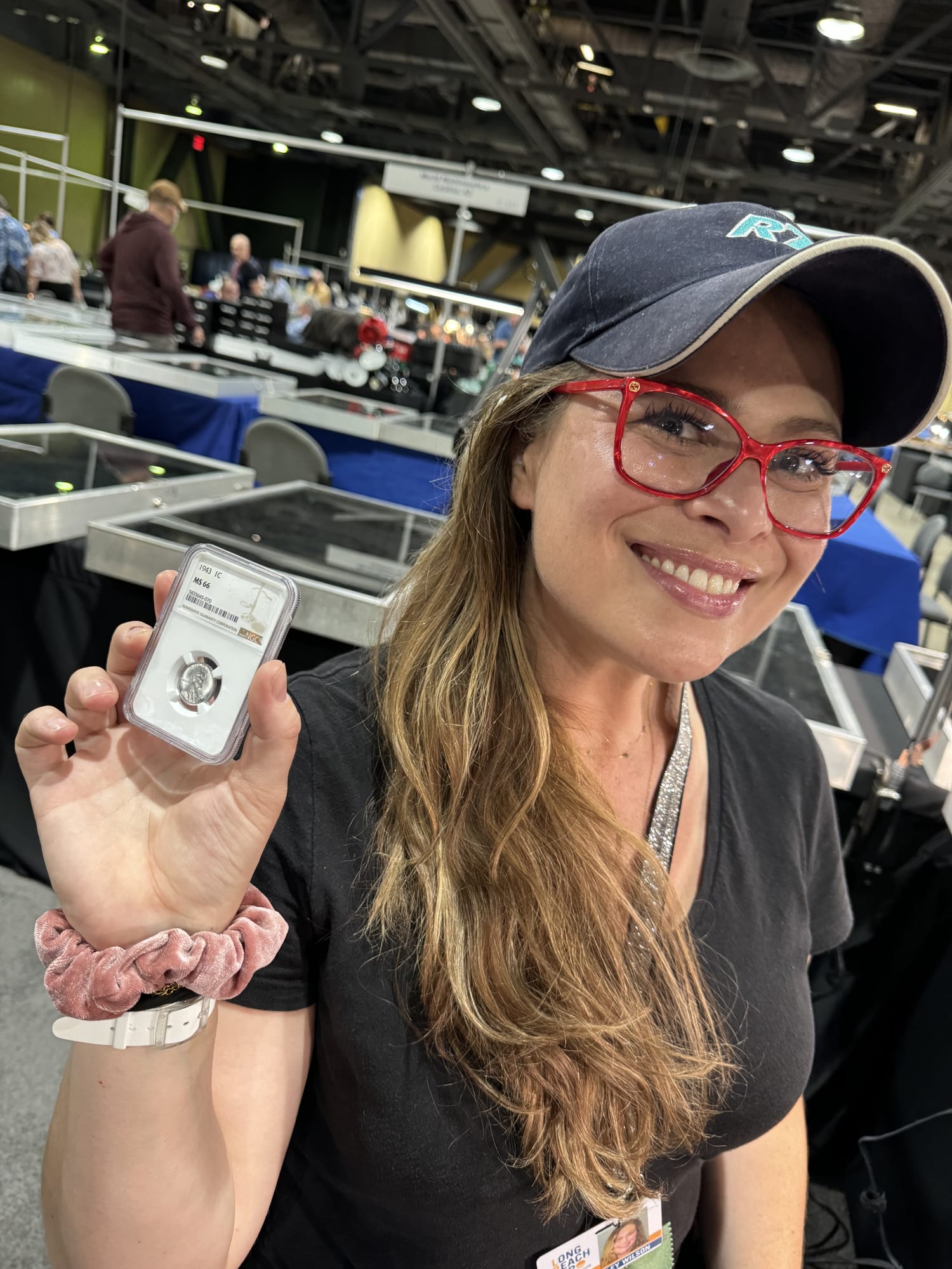 R7 Show Team Leader Ashley’s first coin purchase!