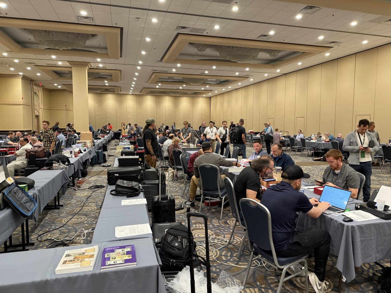 Dealer trading room energy = productive chaos