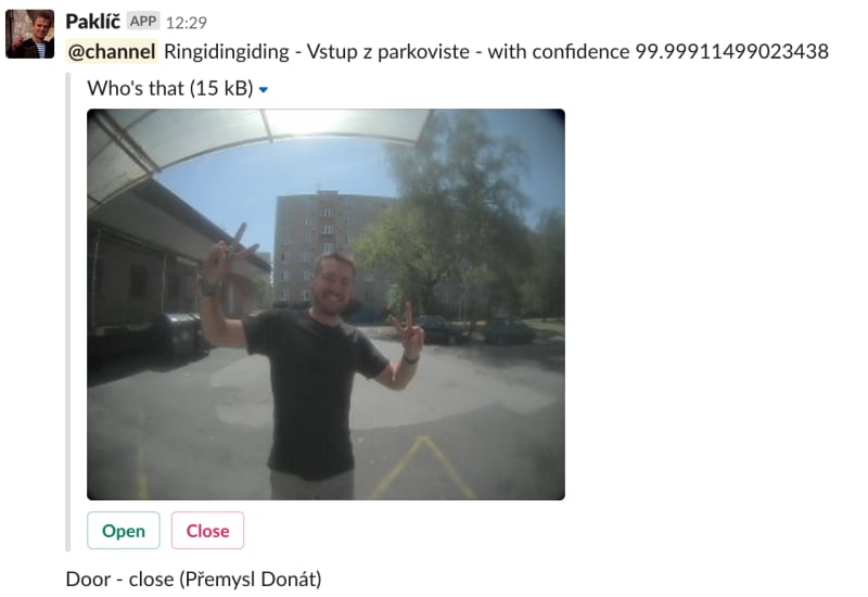 Ukázka Slack bota Paklíč