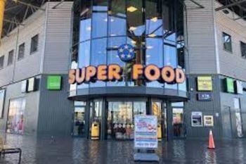 Super Food Plaza