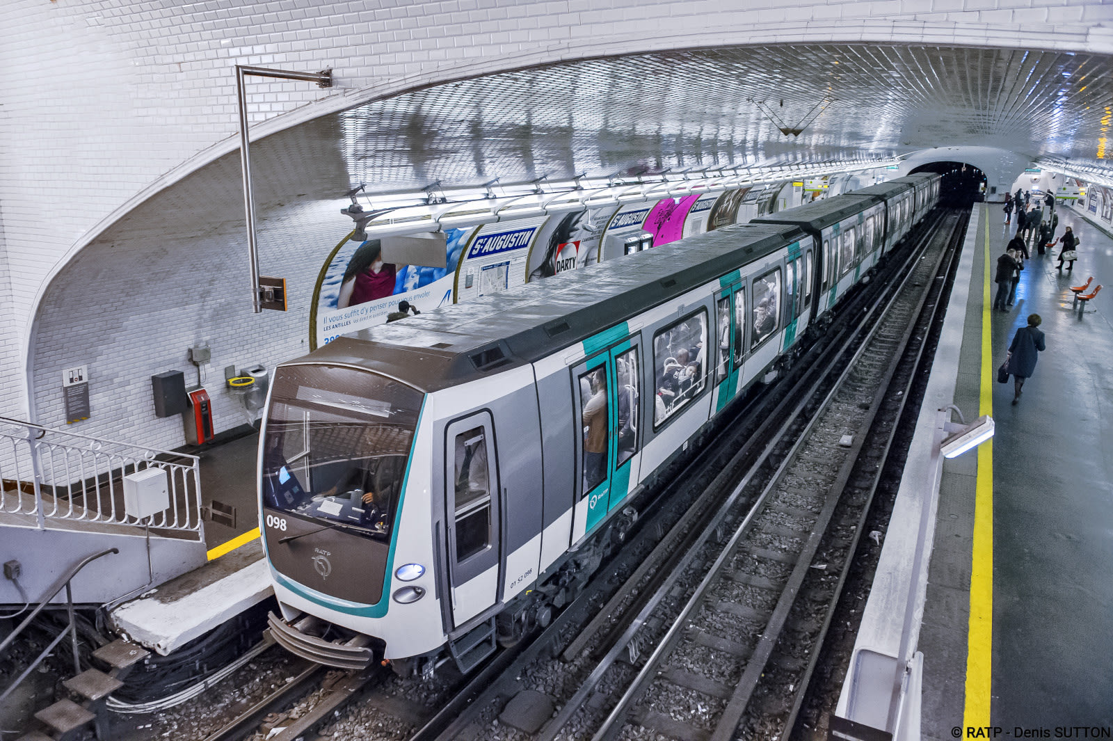 Métro SaintAugustin Bonjour RATP