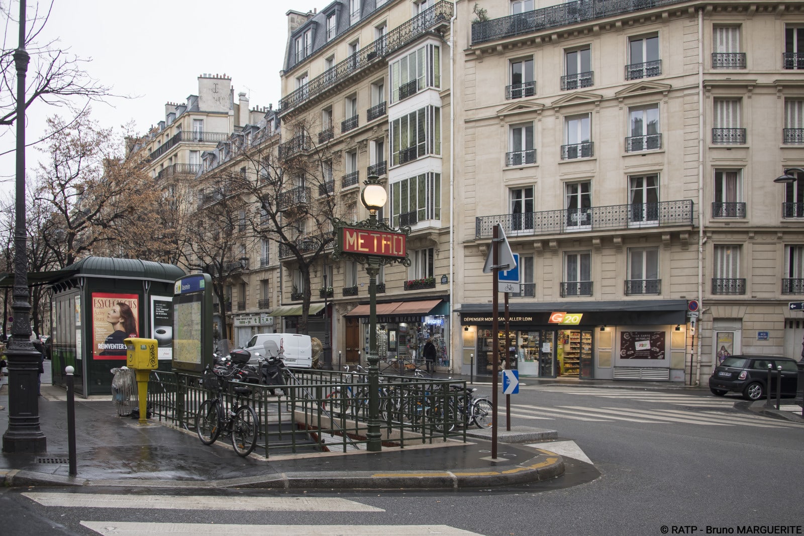 Métro Jasmin Bonjour RATP