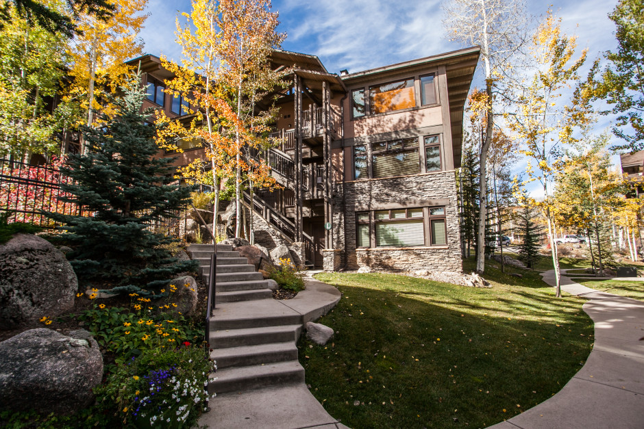 Discover our Aspenwood Condo Rentals in Snowmass Colorado