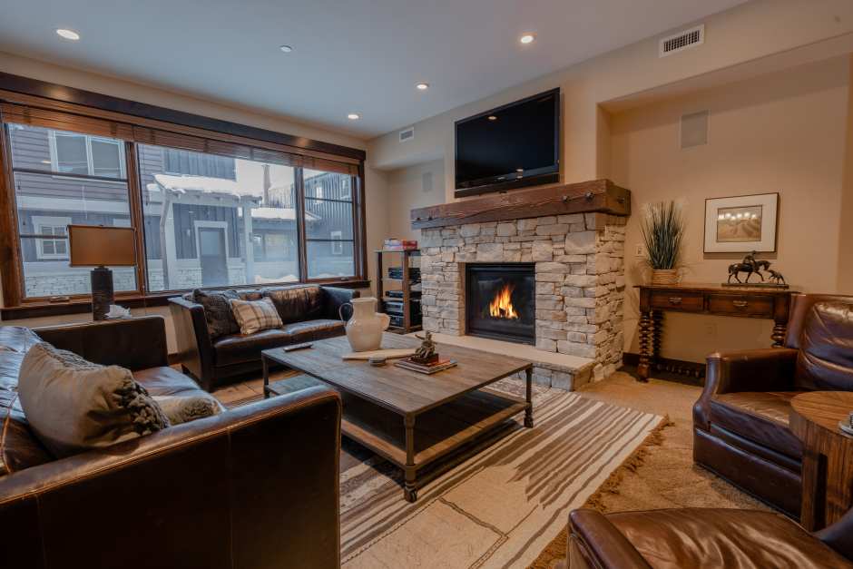 Luxury Ski-In Ski-Out Park City Condo | Silver Star 4102 - Photo - 01