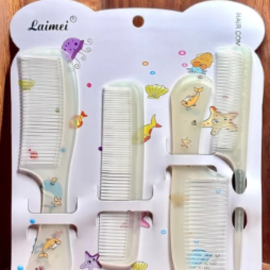 A Luxurious Four-Piece Hair Comb Set, Portable Anti-Static Plastic Combs, an Ideal Gift Choice Featuring Cartoon Animal Combs, Hair Styling Combs, And a Fine-Toothed Tail Comb Set