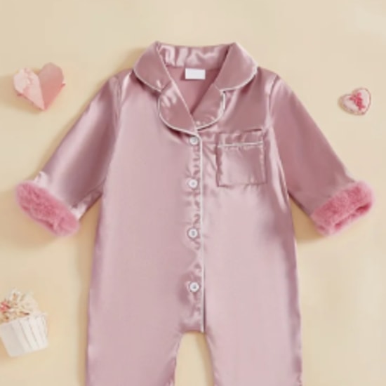 Summer Sleepwear for Featuring Short-Sleeved Rompers with a Patchwork Design And a Turn- Collar