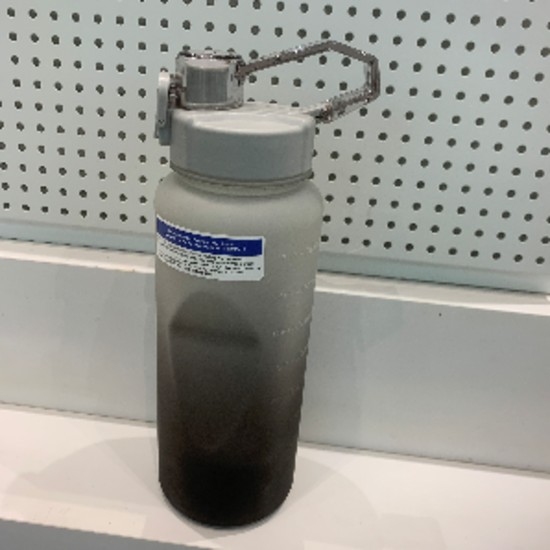 Large Capacity Gradient color water bottle with handle ( black &white)
