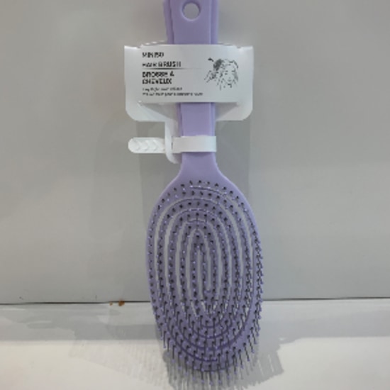 Flexible vented hair brush