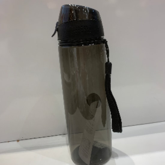 Minimalist series Tristan plastic bottle with One with lid and strap