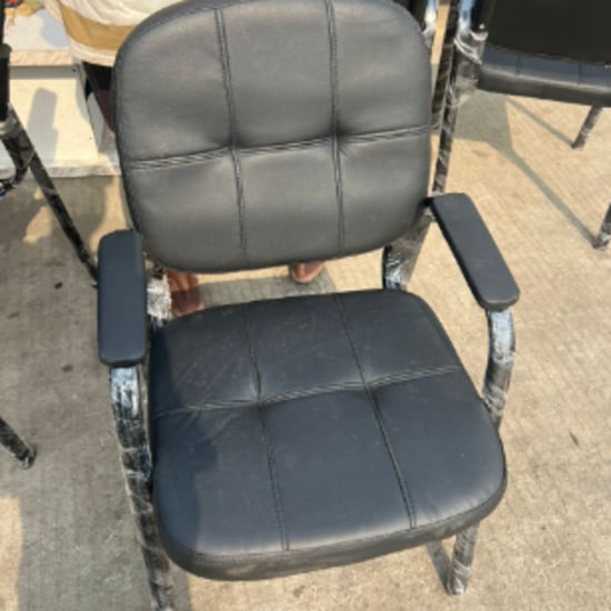 VISITOR CHAIR-NEW