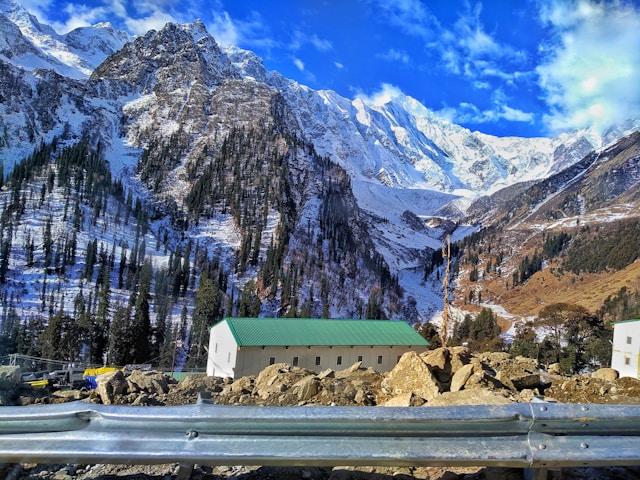 Beautiful snow peaks of Lahaul Spiti