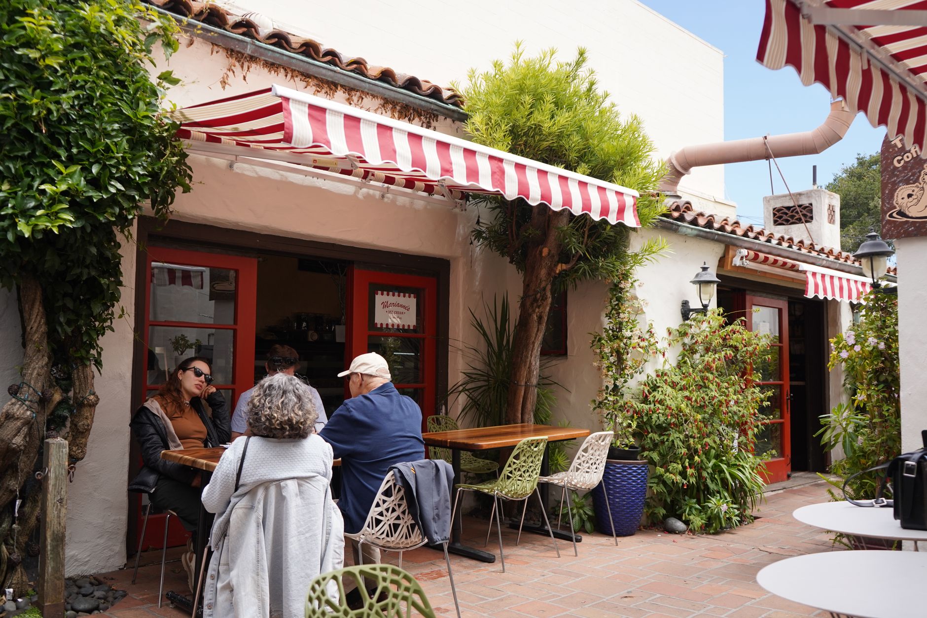 Small Patios Get Big Style Makeover