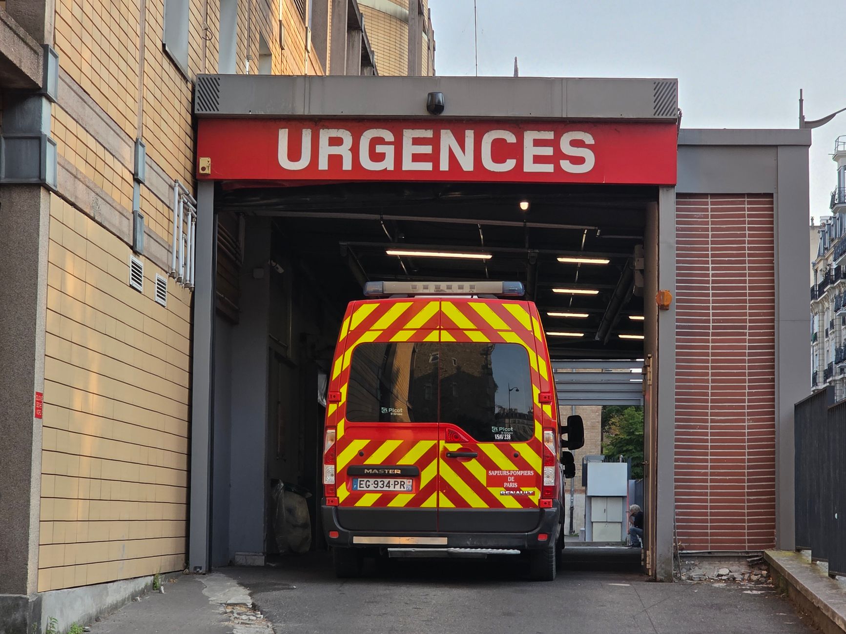Urgence volet roulant à Limoges : quand faire appel à un spécialiste?