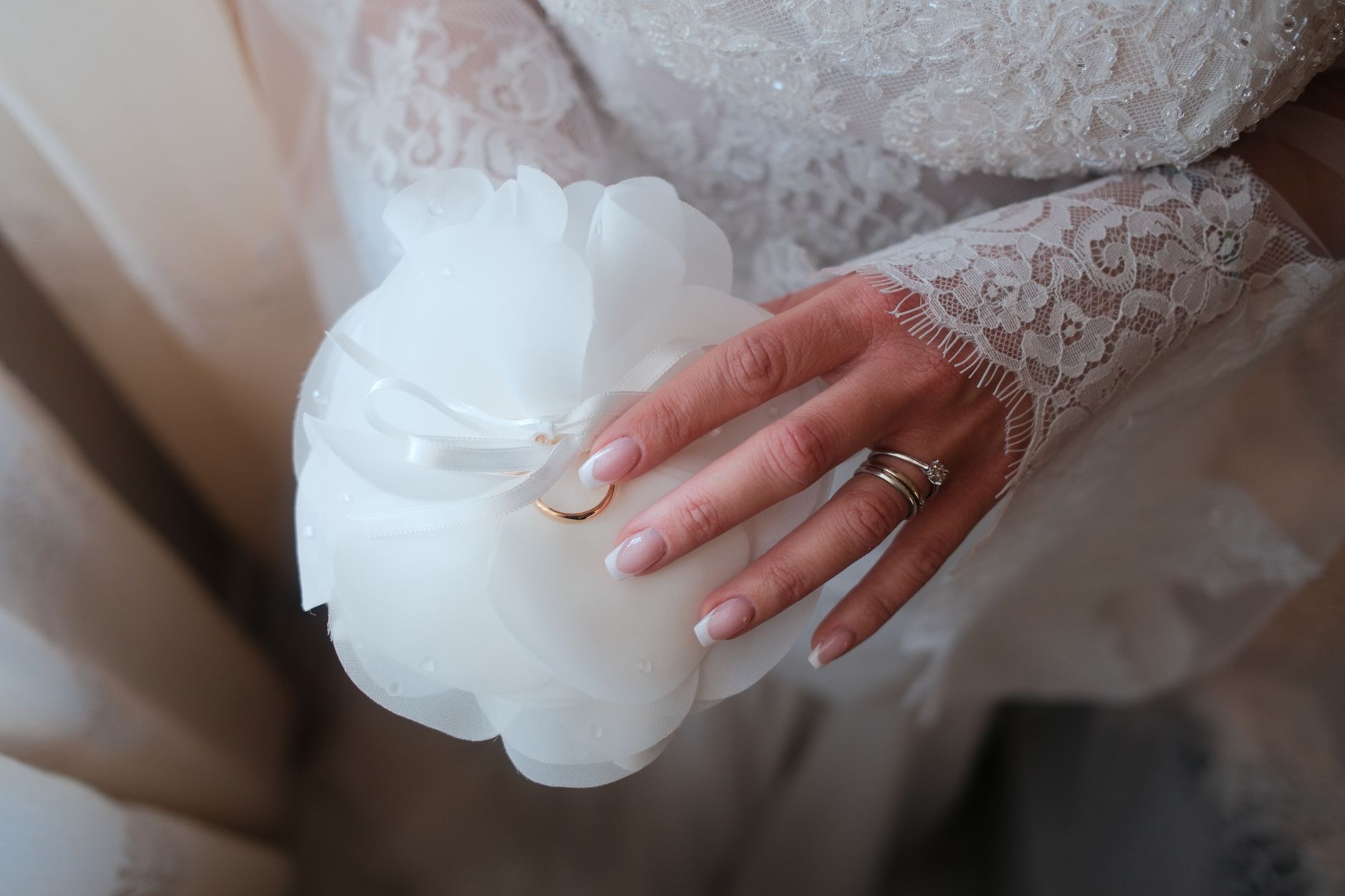 How to keep your engagement ring in good condition